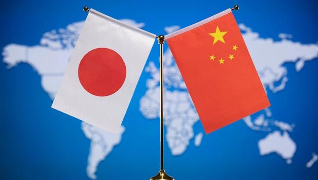 走出误区，打日本，不是一对一，是一对多！日本政客的言论，引发了全国人民的强烈愤怒