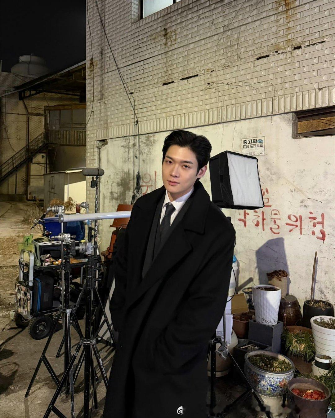 还在硬炒阶段呢受纯凑，攻角度滤镜拉满不如张日山的水平 