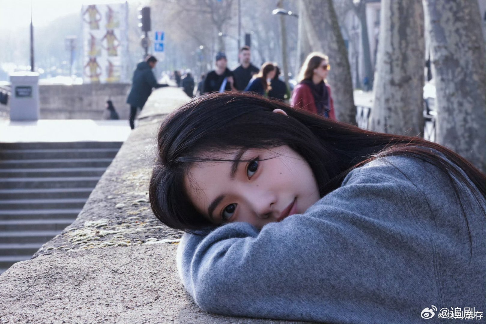 郑恺刘浩存邱泽新片让人头皮发麻 光看三人同框就后背发凉，郑恺眼神里的恐惧太真实，