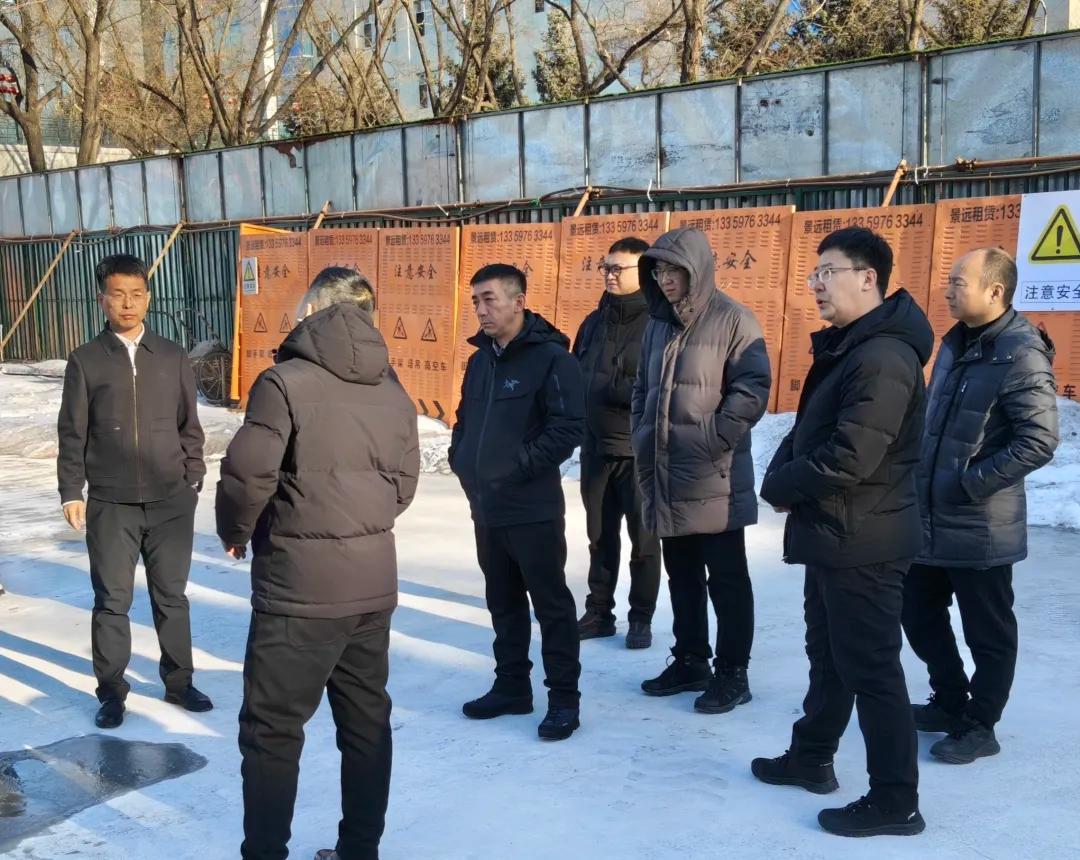 市自然资源和规划局开展现场办公助力项目建设提质增效
为持续优化营商环境，全力破解