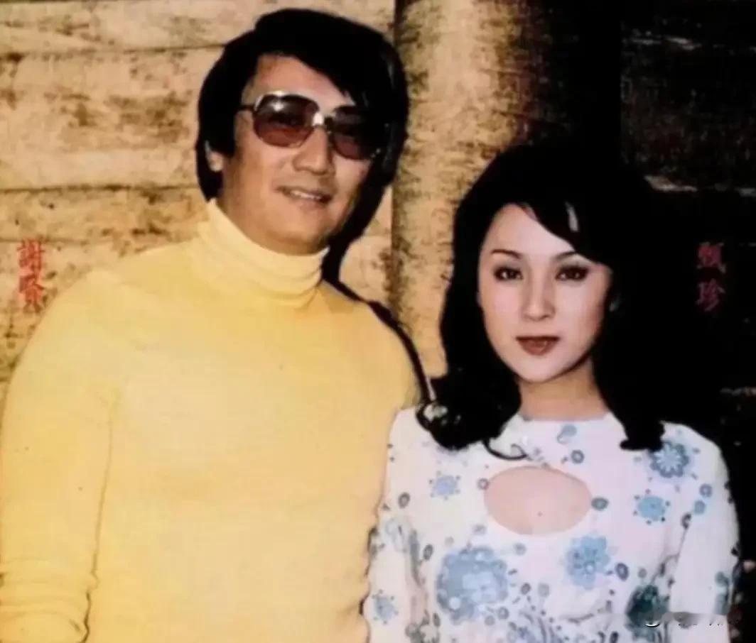 谢贤去世了，家属说低调办理后事，但是其中有几个人，还是大家关注的焦点。

 
今