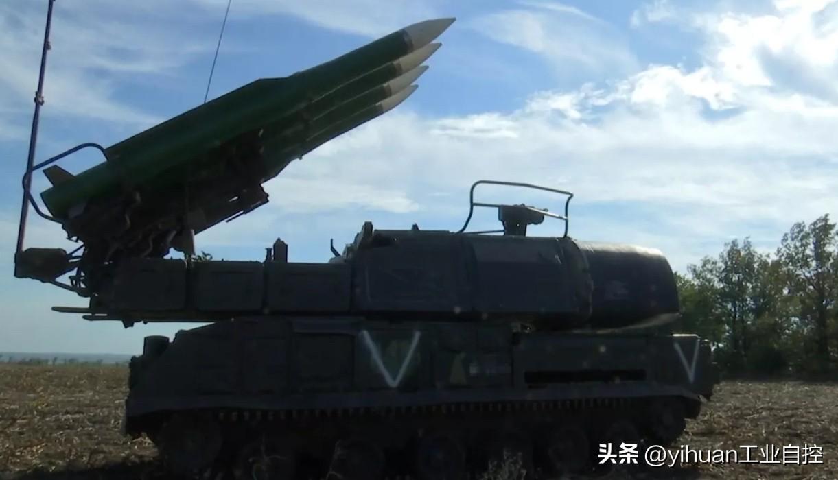 俄罗斯国防部9月9日发布消息：
    俄军战术导弹部队摧毁了乌军一辆S-300