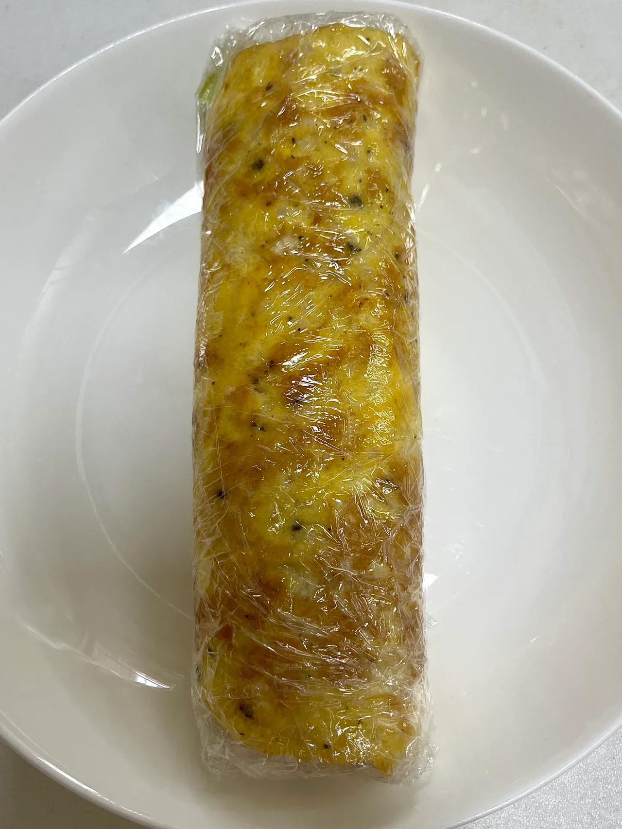 多少个晚上都靠它掉秤！！|||巨掉秤的金针菇鸡蛋饼！！
一口下去有菜有蛋有肉 贼