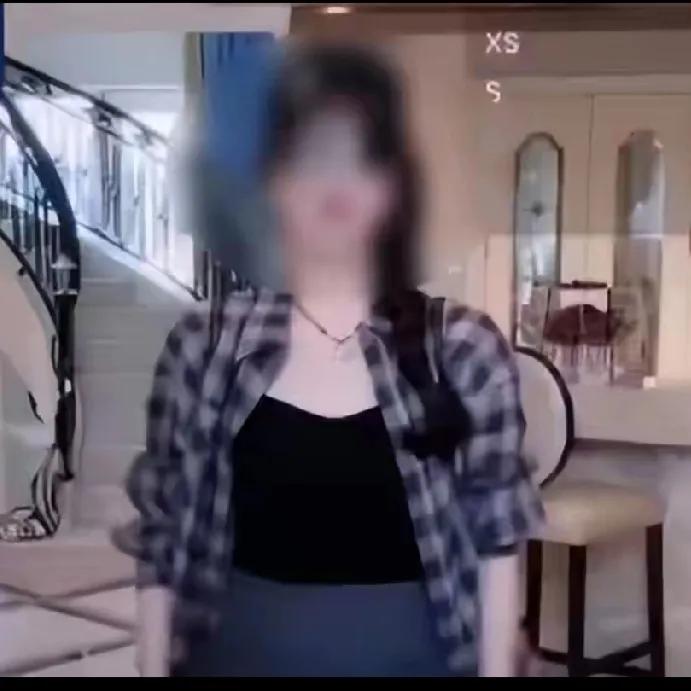 网红知假卖假背后的人性迷途与法律警示

在这个网络时代，网红似乎成为了众人瞩目的