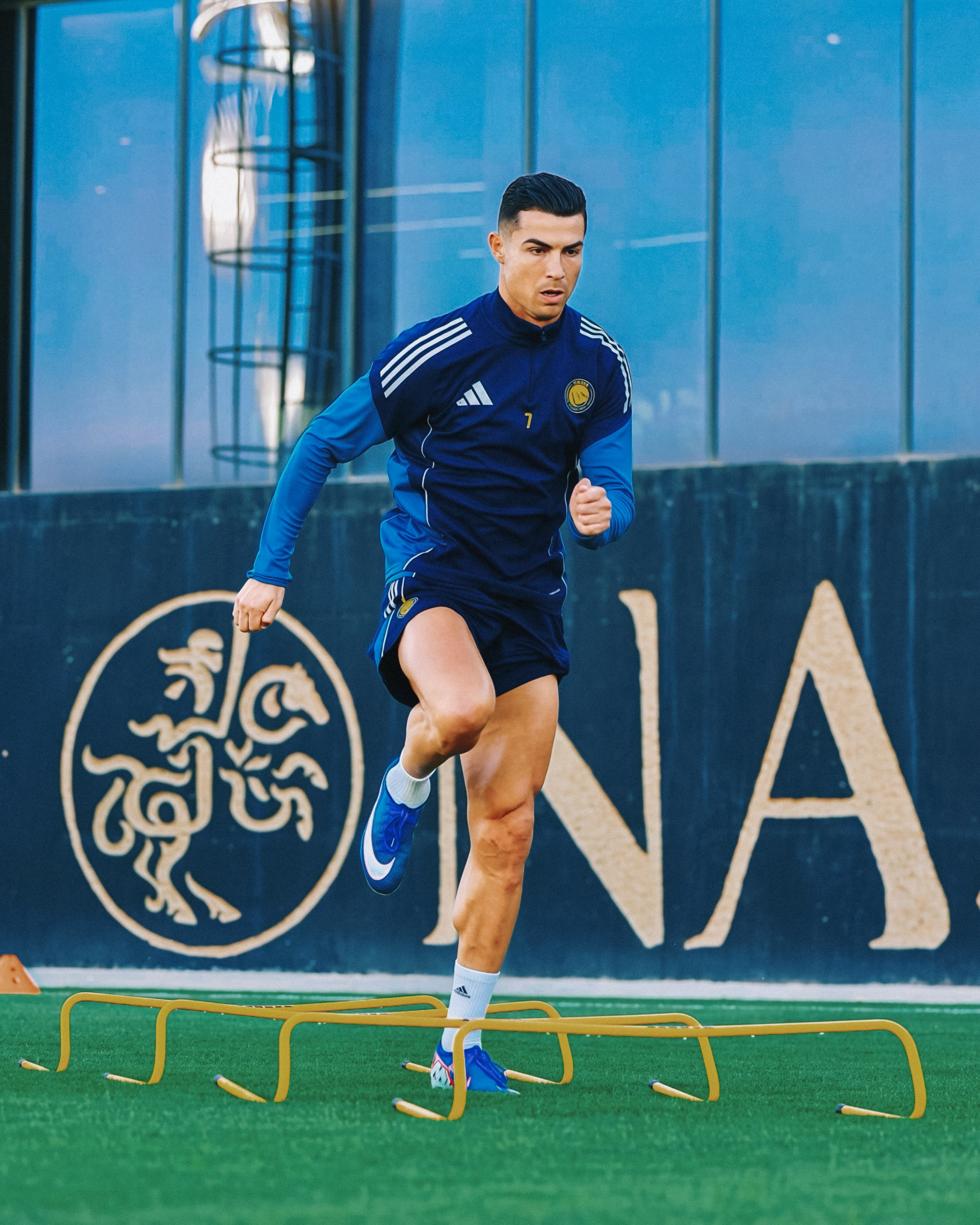 C罗回归训练 🛑 回归利雅得胜利训练的第二天C罗日常C罗  专栏 · C罗时刻