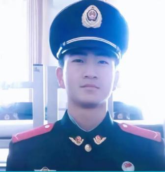 太痛心了！ 2011年，河南周口，22岁武警战士吴艳杰，击毙14名暴徒、救下6名