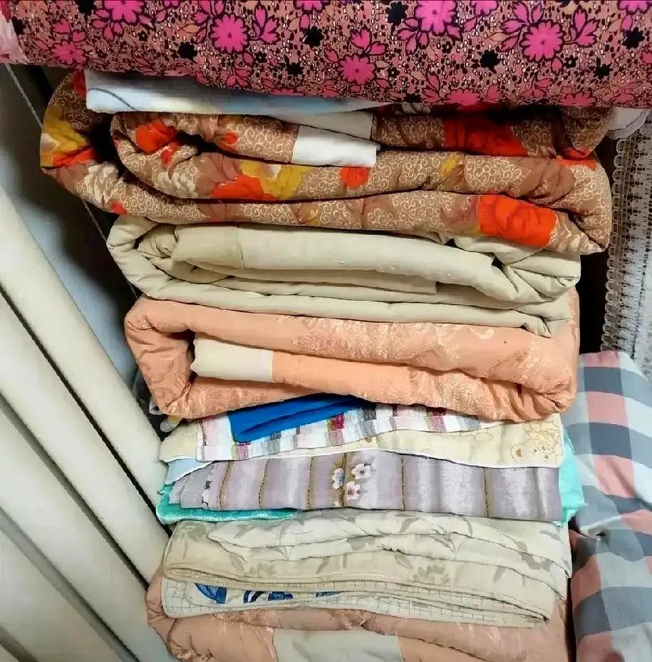 1989年牟其中用罐头，鞋帽从苏联换回4架飞机，成为传奇造富人物！如今机会来了，