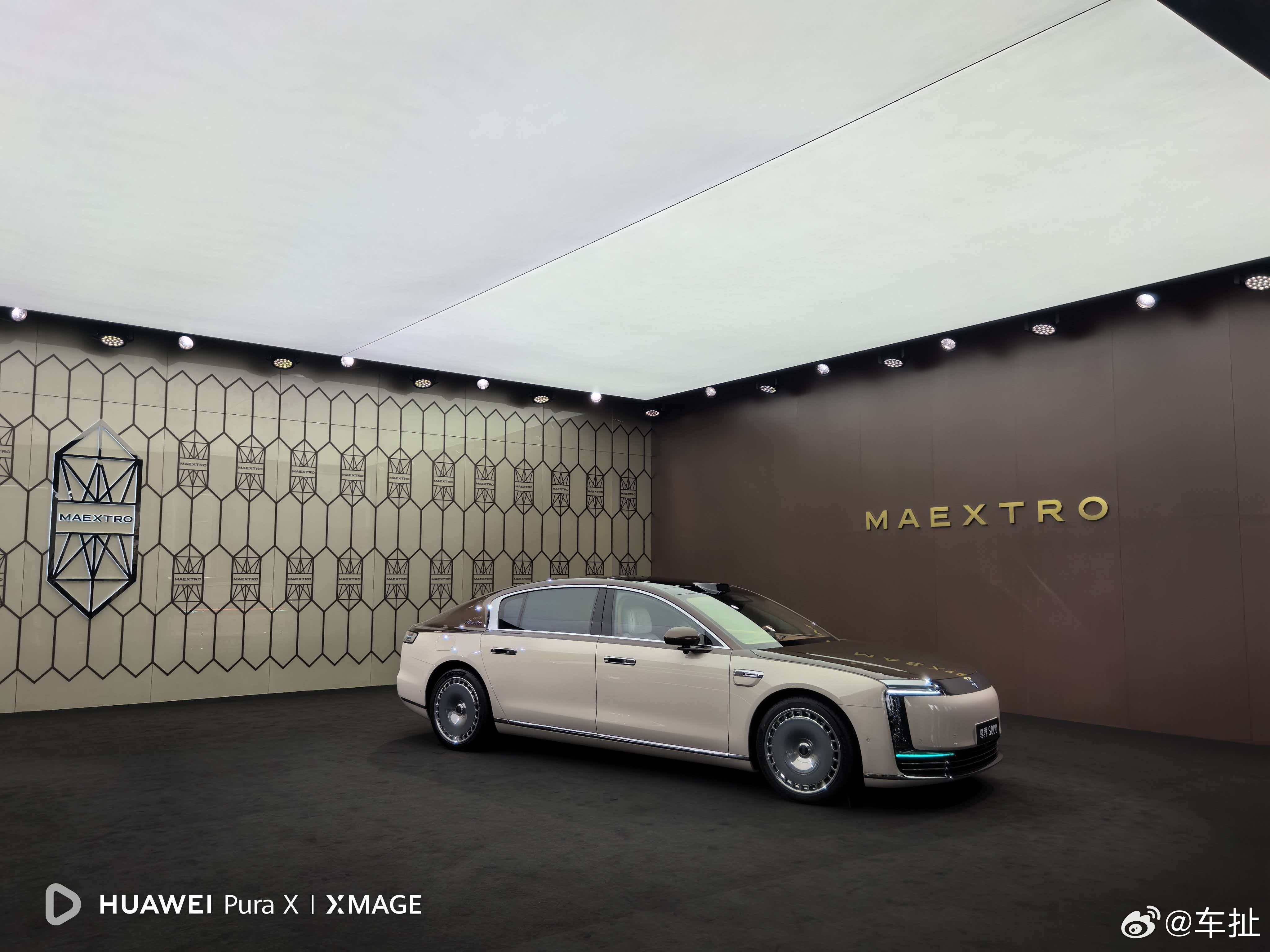 新款的问界M9、尊界S800今天就要发布了，一会发布会看看到底都有哪些升级。 