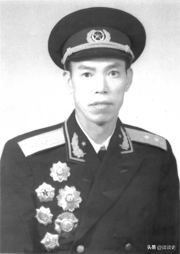 1981年10月，一则平反通知送到了梁兴初手中：免除全部处分，恢复大军区正职待遇