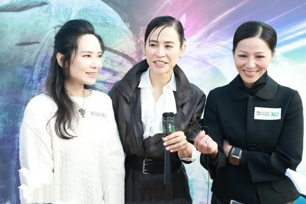 宣萱郭羡妮大赞滕丽名保持得最好！
2025年12月22日《寻秦记》电影宣传活动中