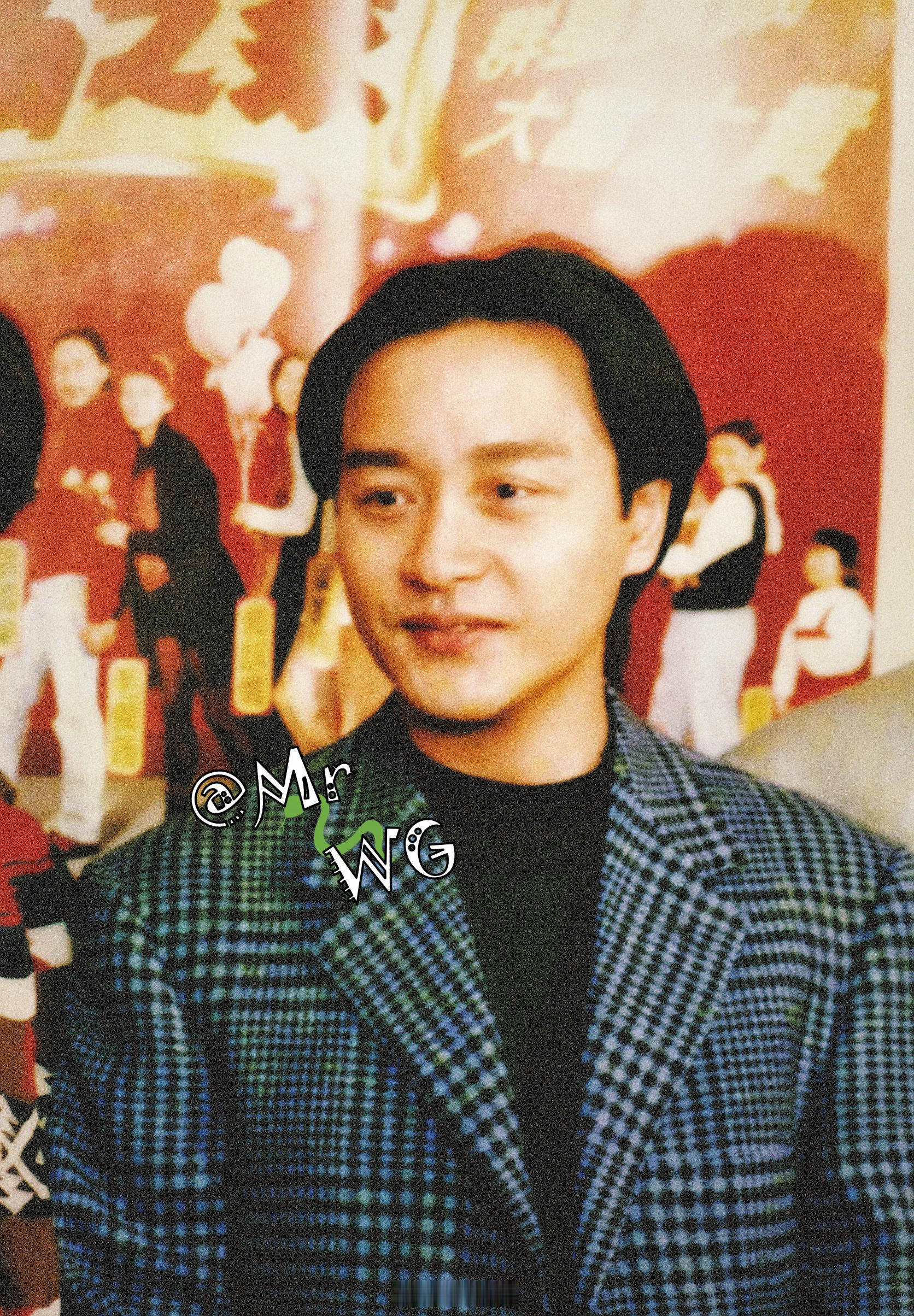 张国荣[超话]独家扫描 Leslie祝你“喜气洋洋”，可可爱爱的“罗伯特”，这翩