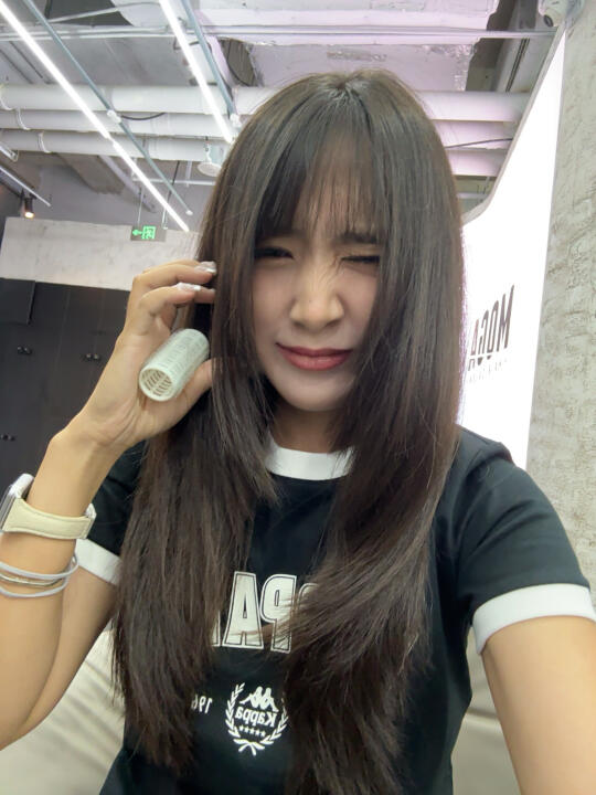 发型焕新，阳光自信每一天！ haha
