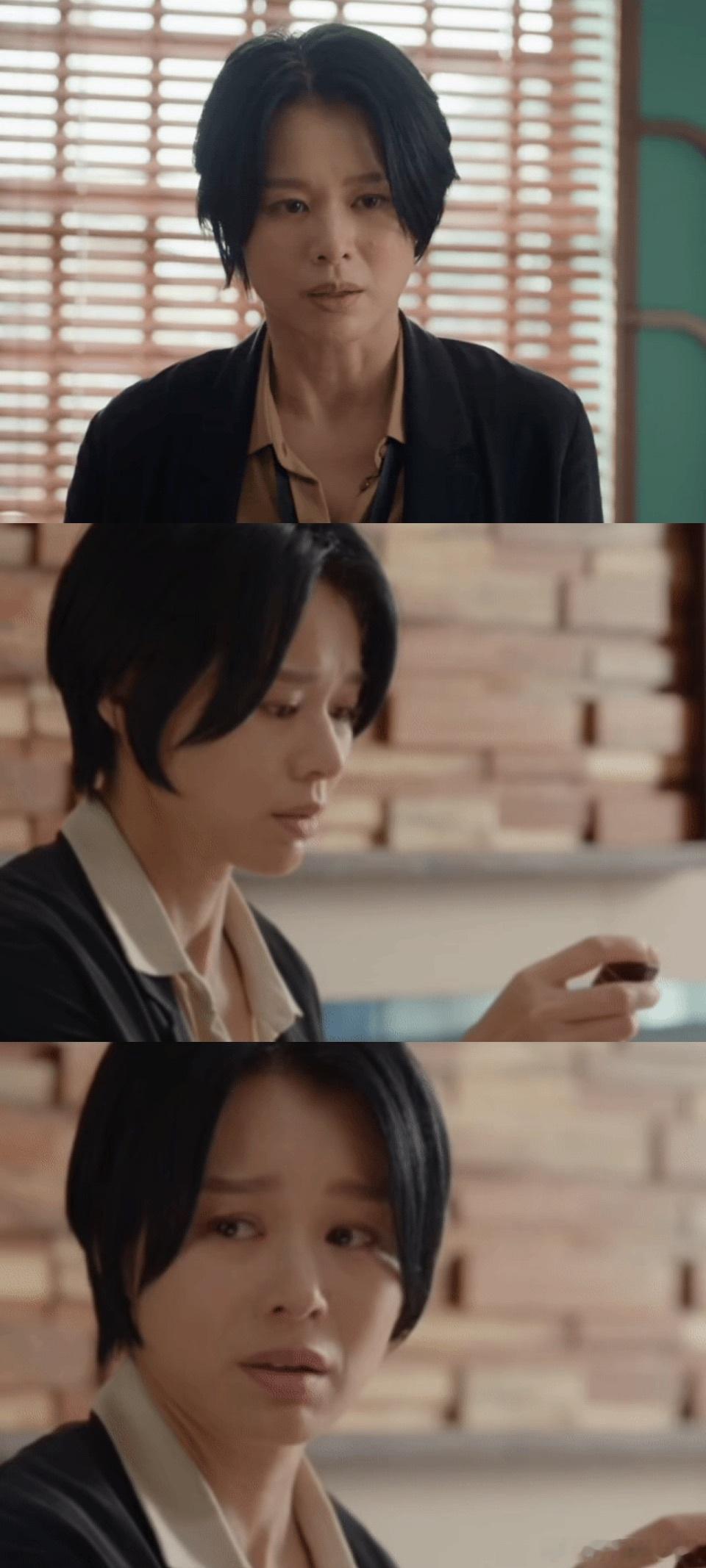 胡杏儿来内娱再火一次怎么了 跟同事聊近期印象深的角色，我第一个提唐萱！胡杏儿用眼