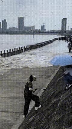 固执的后果就是悲哀的节奏！[赞]