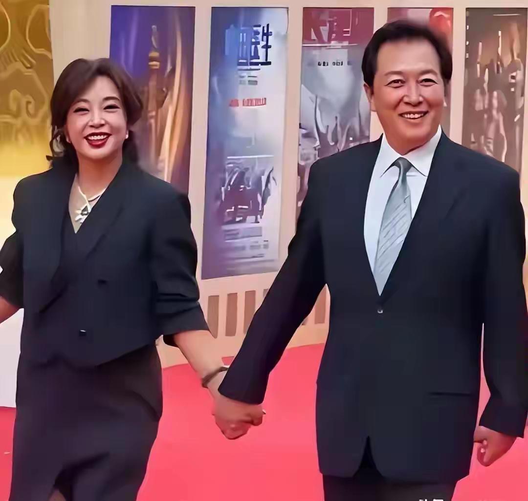 王铎：唐国强与刘晓庆、陈冲在一起