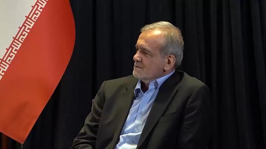 伊朗总统誓言为拉里贾尼之死复仇
伊朗总统马苏德·佩泽什基安誓言将对杀害伊朗最高国