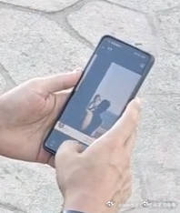 青岛鲁迅公园偷拍 请问这2种拍人的方式，有什么不一样？是拍裙底了？还是拍丑态了？
