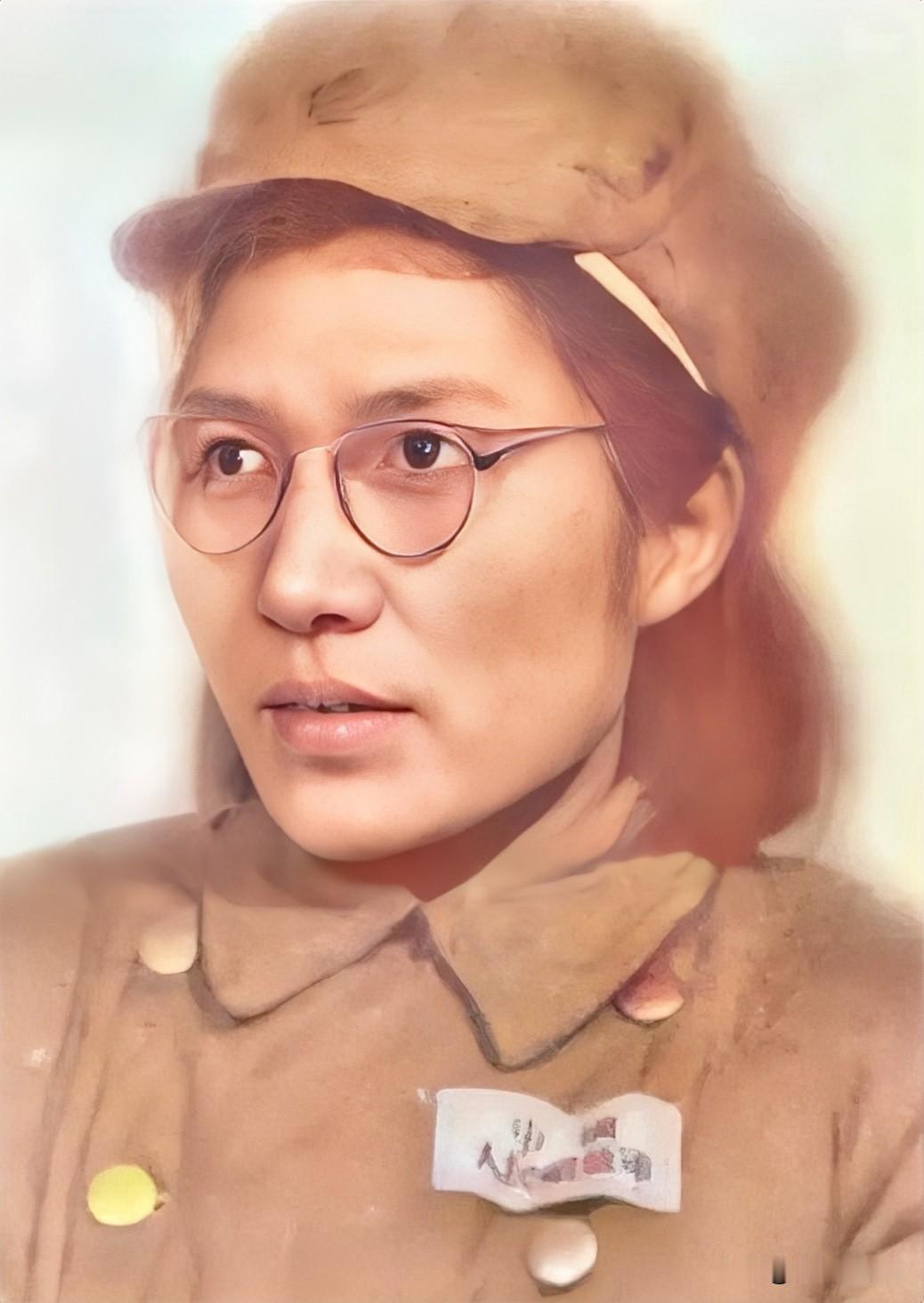 1945年，毛泽民的前妻钱希均去看望毛泽东，提起毛泽民已经牺牲，希望组织多照看毛