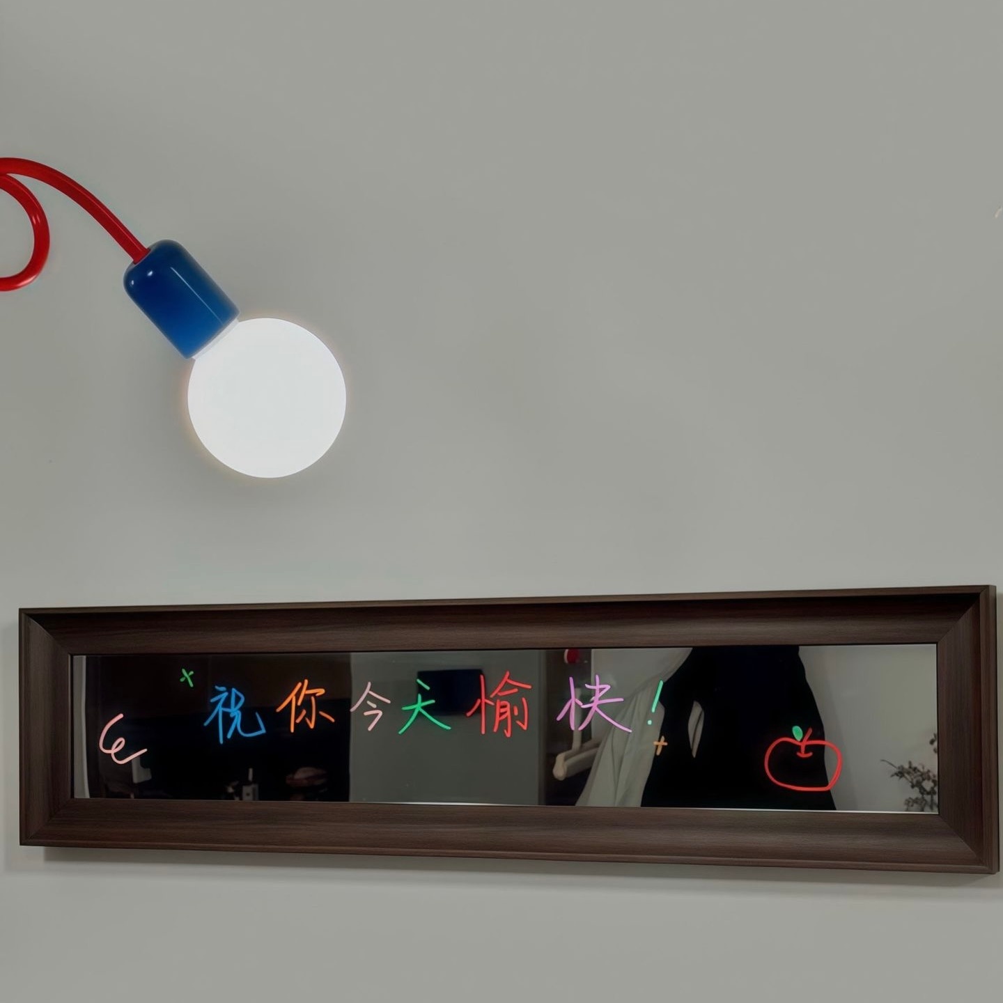 𝙾𝚗𝚎𝚜𝚎𝚕𝚏 🫶🏻🧍🏻♀️能从暴风雨里走出来的人，靠的从