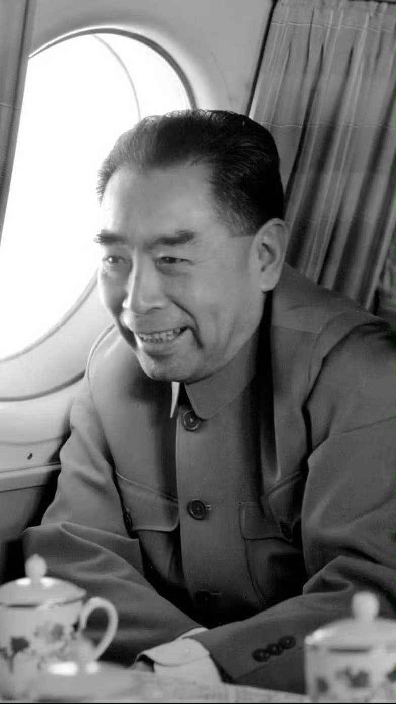 “总理千古，风范永存”，缅怀周恩来总理逝世50周年