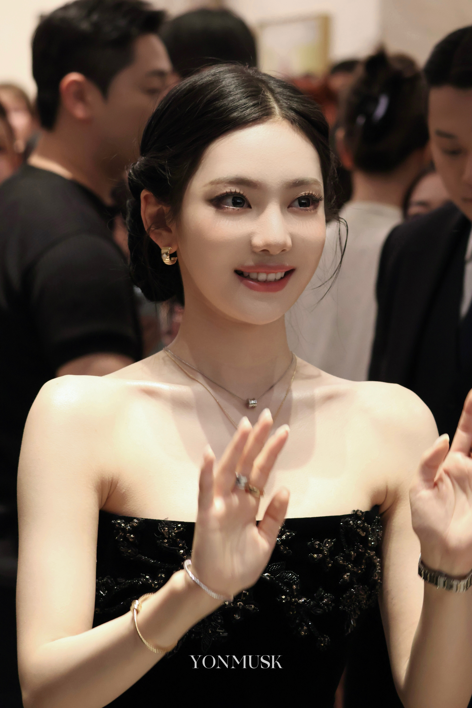 小公主完成队内行程，连轴转的回家这状态太牛了，回家之后肉眼可见小宁开心的变成可爱