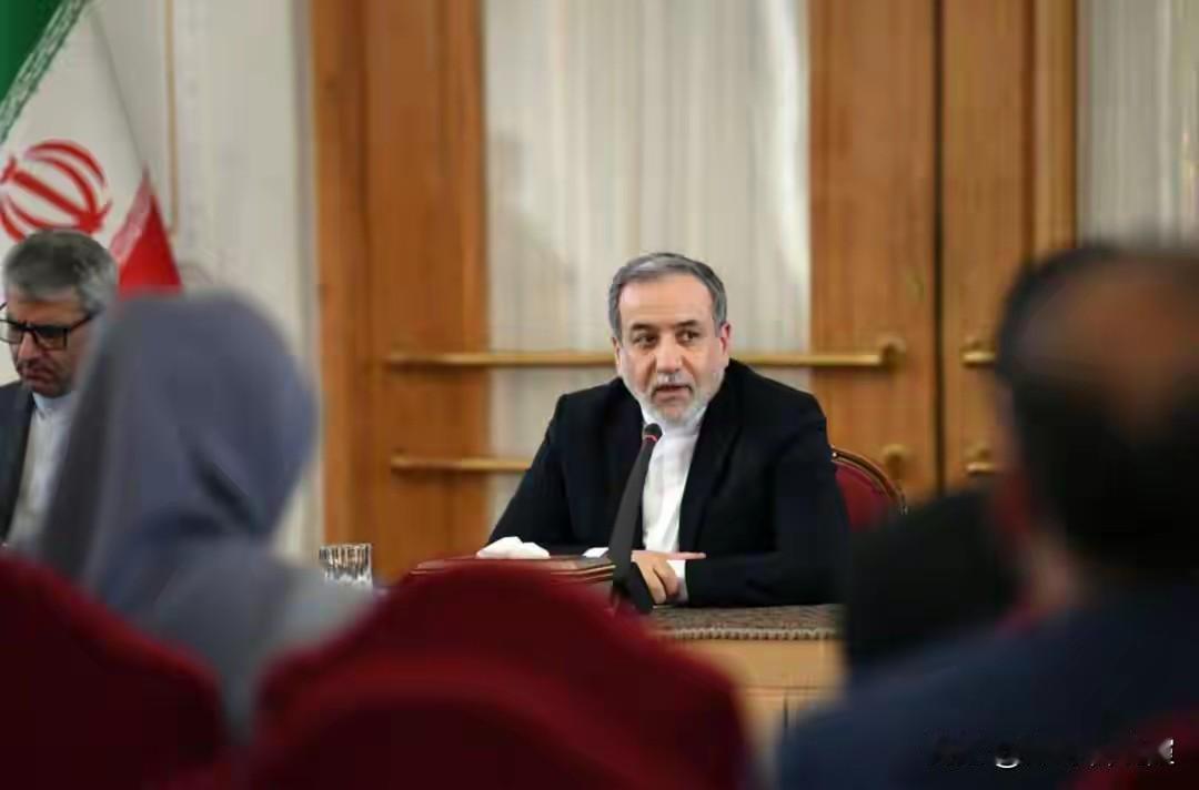 美军突然动手！委内瑞拉两大帮手已就位，不是中俄，决心死磕美国