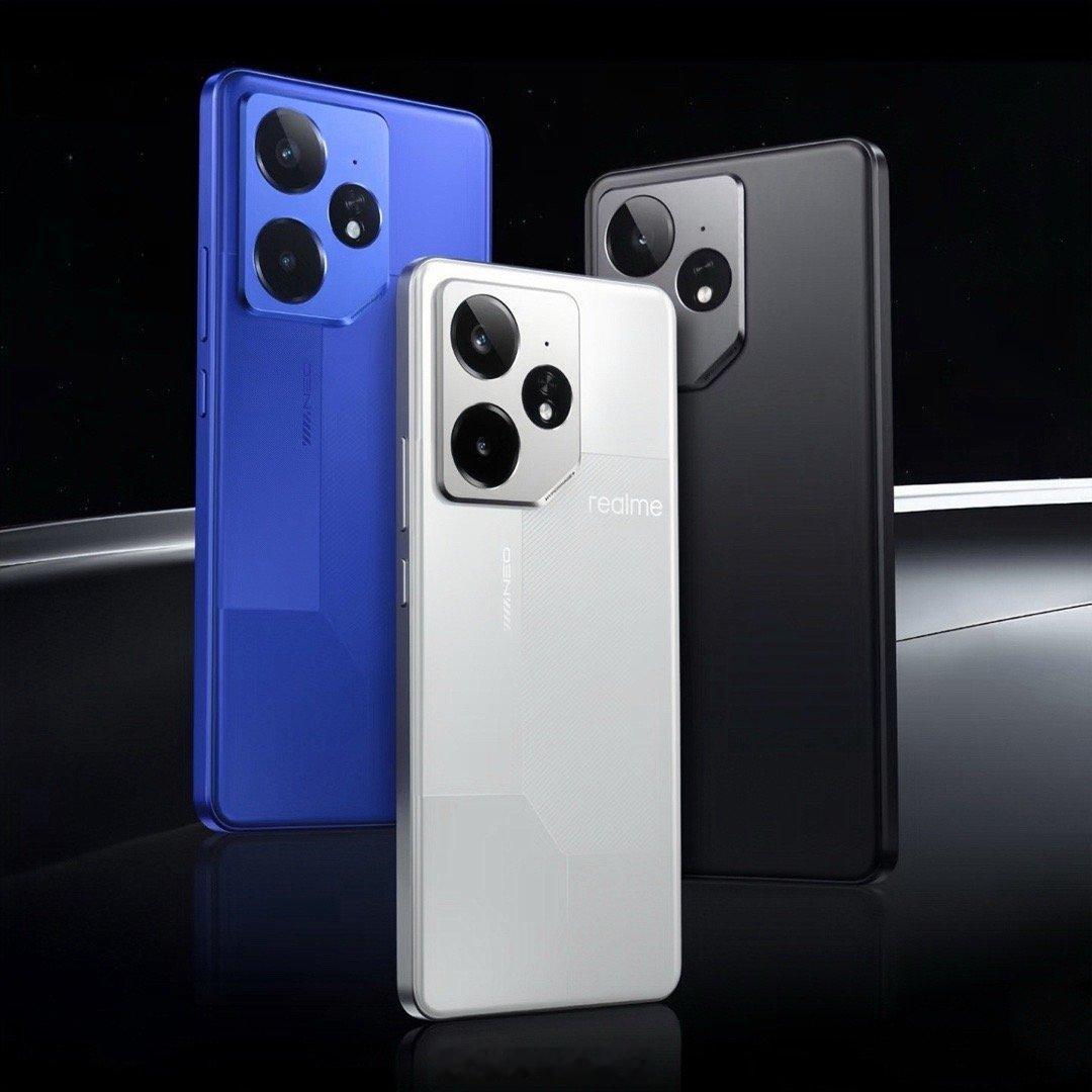 真我Neo7电池容量7000mAh，在如今的手机圈大电池已经是家常便饭，在过去的