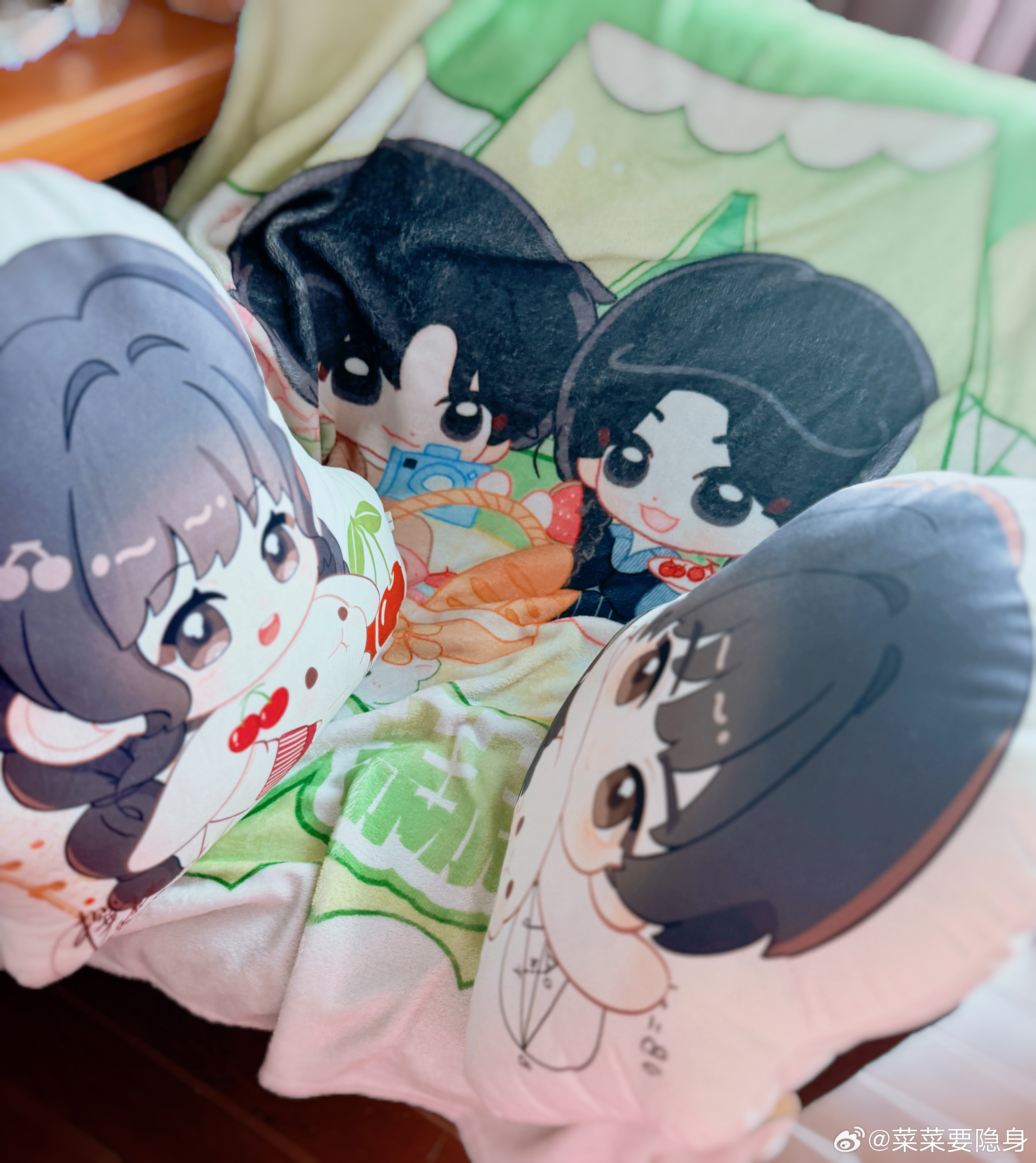 今夕赫夕  哈哈哈哈哈哈主打一个周边买来送就是用…… 