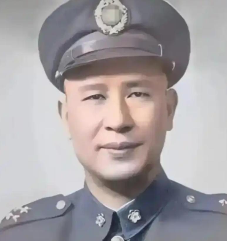 1949年，“小诸葛”白崇禧向蒋介石献策，反正打不过解放军，不如集中全部兵力，南
