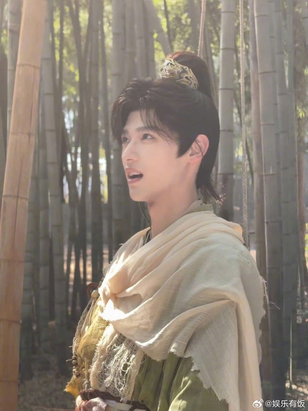 百晓松把全伊伦拍成李逍遥了 救命！这是江湖大侠全大帅来的，这组写真侠气拉满，少年