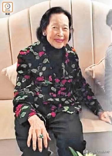 持货28年卖出大宅净赚六千多万，100岁花旦王财富再升级
想不到他在100岁的高