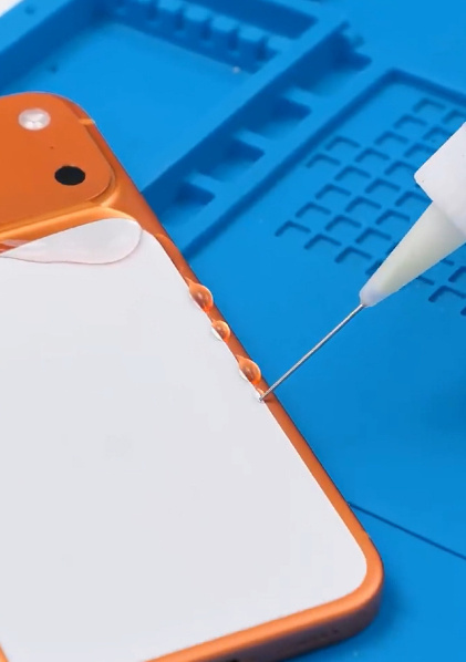 从多组实测来看，iPhone 17 Pro Max 的 IP68 防水表现依旧在