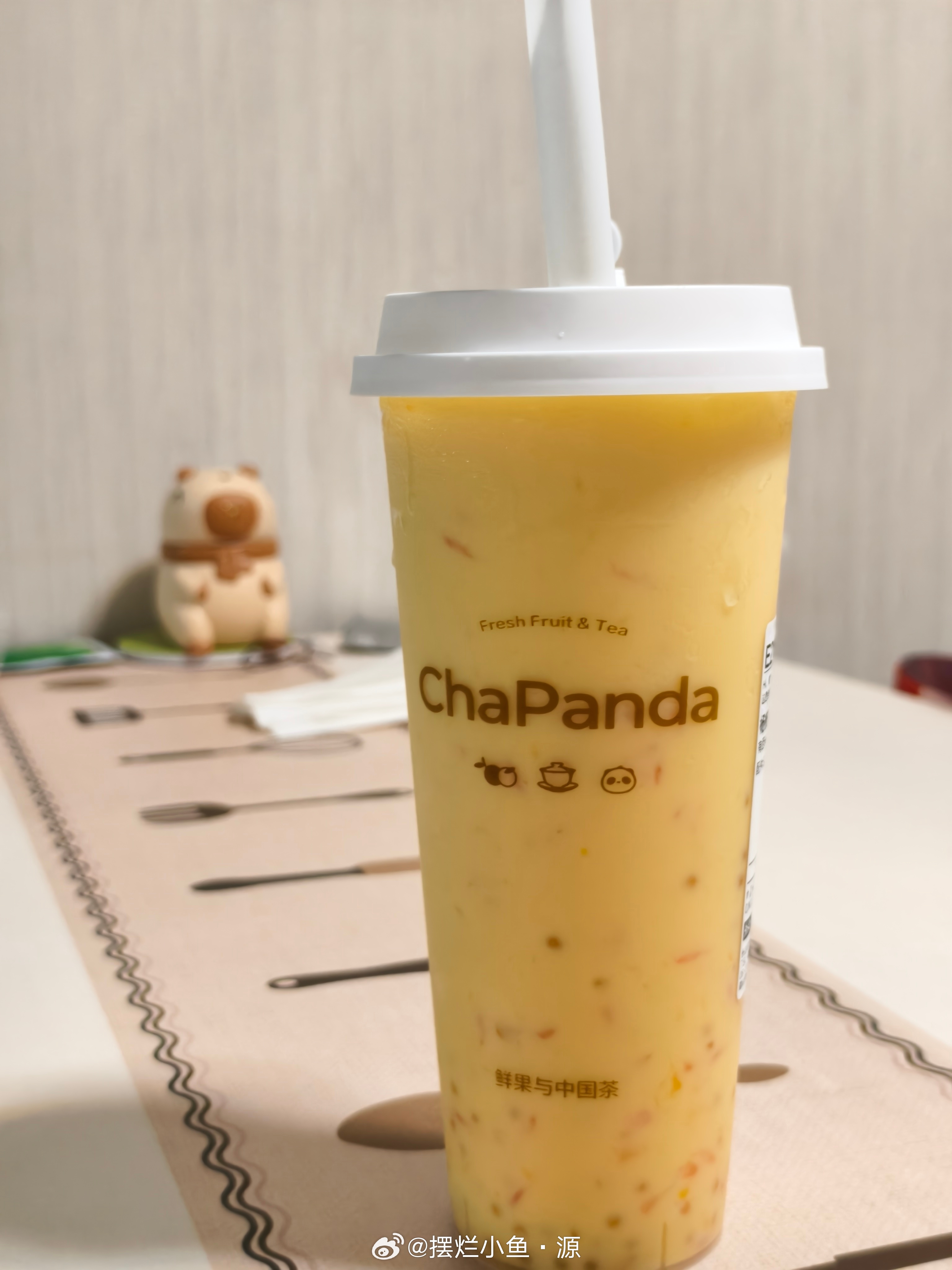 秋天的第一杯奶茶也是喝上了好久没喝茶百道 
