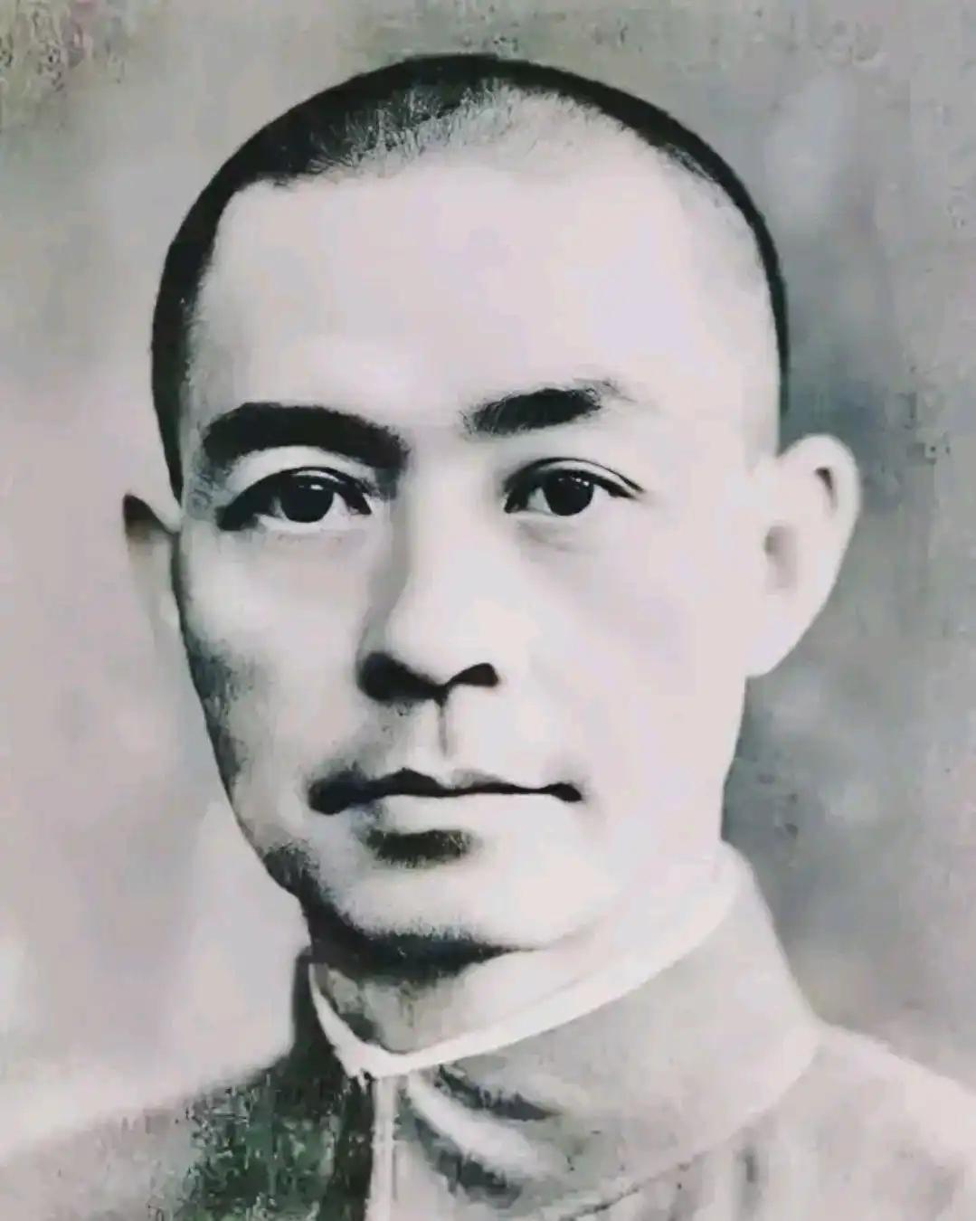 1938年，张自忠手下糟蹋了一个16岁的女孩，于是他命令所有士兵脱裤子检查，结果