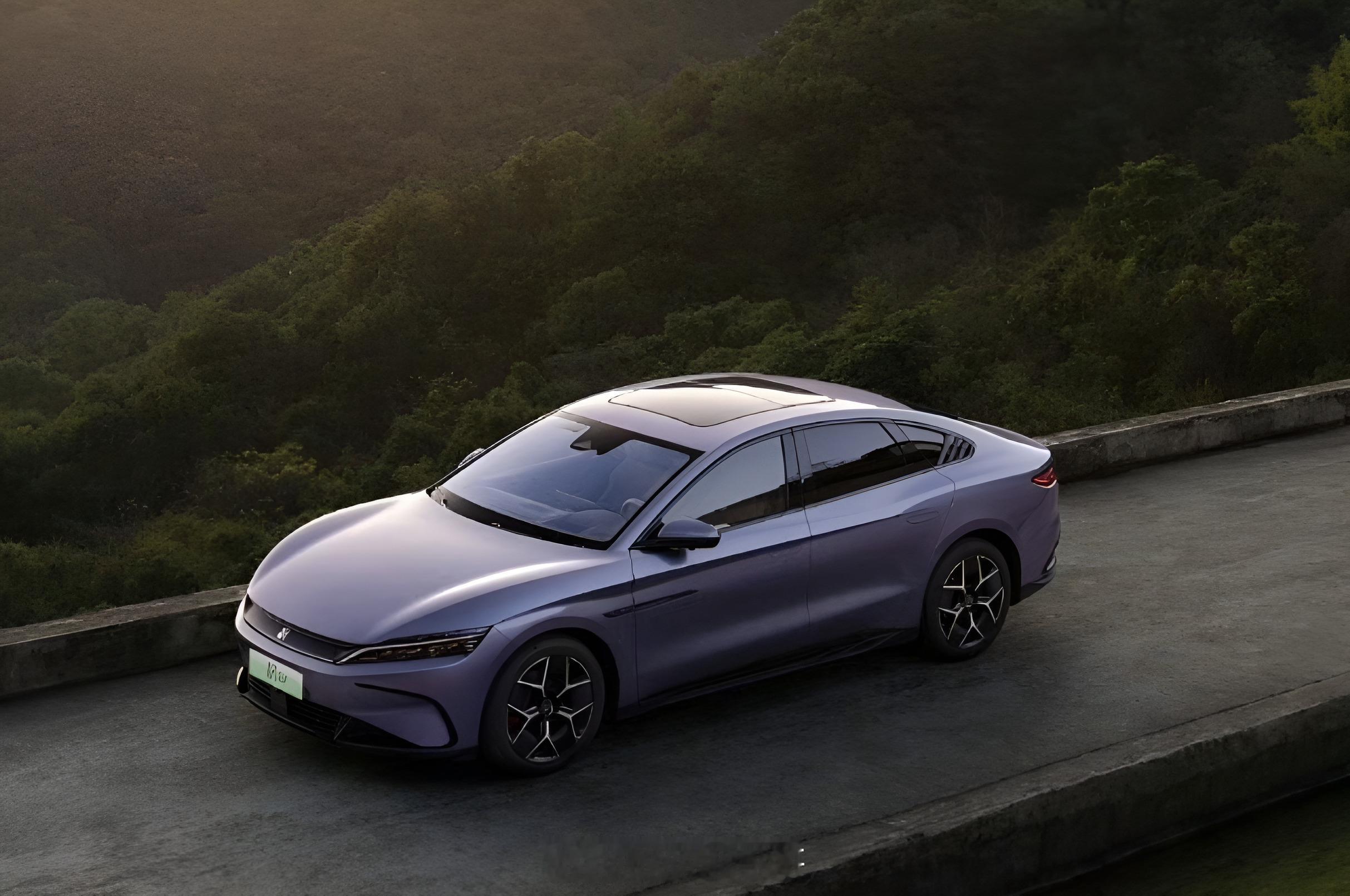 不得不说，迪子是真的猛！第1500万辆新能源汽车居然这么快就下线了，这可是中国汽