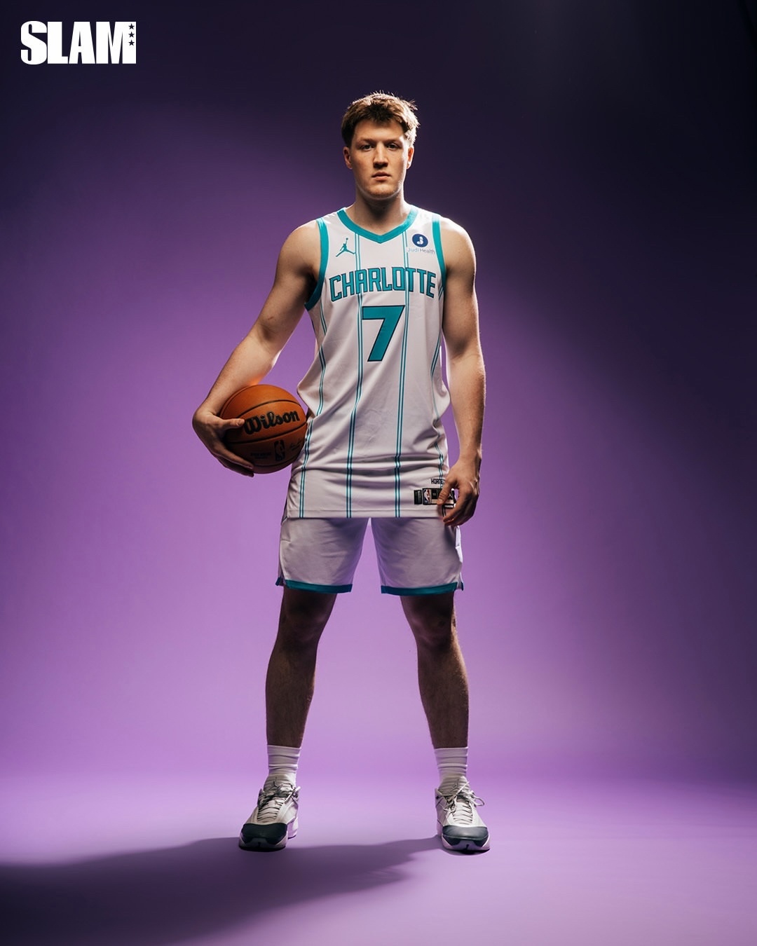 新秀赛季就改写联盟纪录？（本赛季已投进253记三分领先全联盟）自信、沉着和永不冷