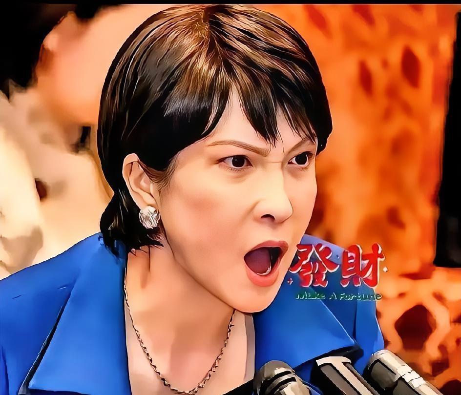 果然如此
日本正式宣布了
2025年11月30日，日本《朝日新闻》社论：强化防卫