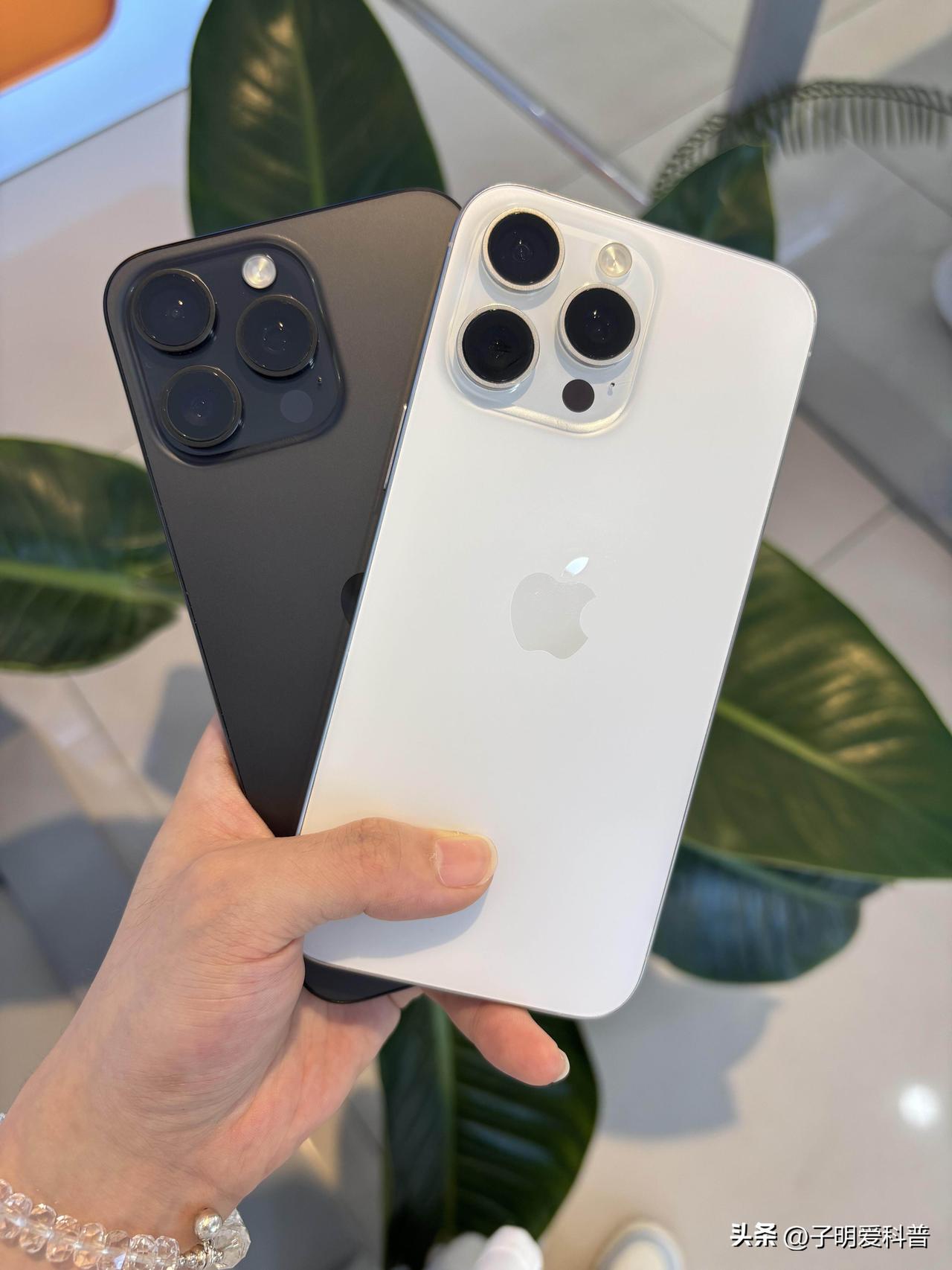 iPhone 15 Pro Max放到2026年，一句话：轻中度真香，重度慎入。