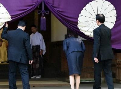 平日里中国向来温和友善、乐于助人，这次却没有伸出援手。日本爆发7.7级大地震，周