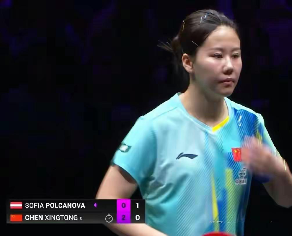【陈幸同直落三局击败大白鹅，波尔卡诺娃又是一轮游】从新加坡直飞重庆参加冠军赛，波