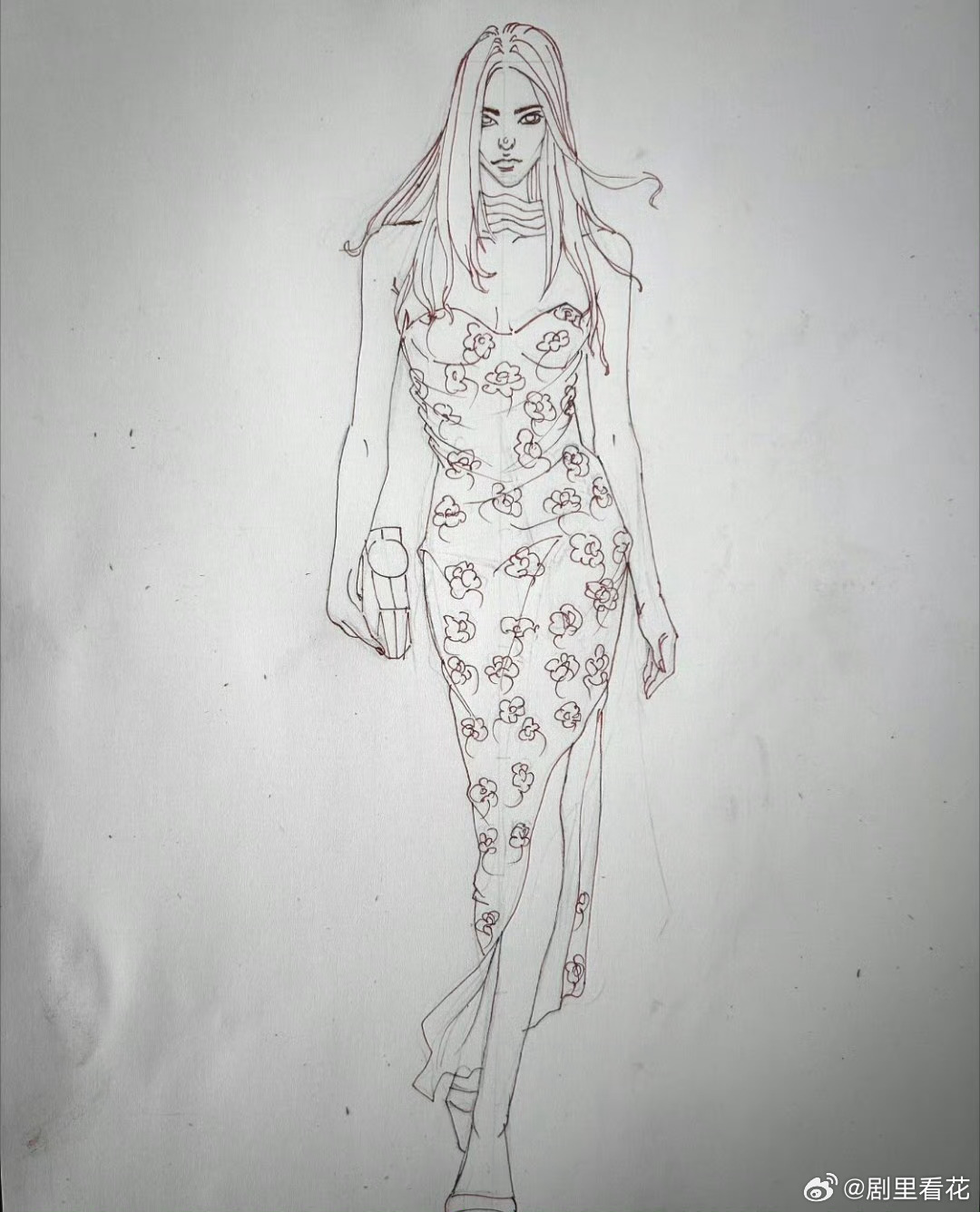 最实用的服装设计出现了多功能设计直接封神！可拆卸部件、隐形口袋、防风防水，一件顶