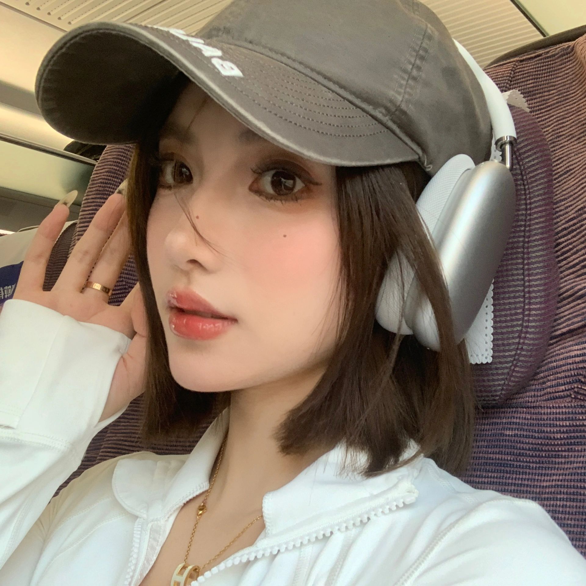 🎧𝐇𝐢𝐢𝐢～ 你的耳机在听什么？