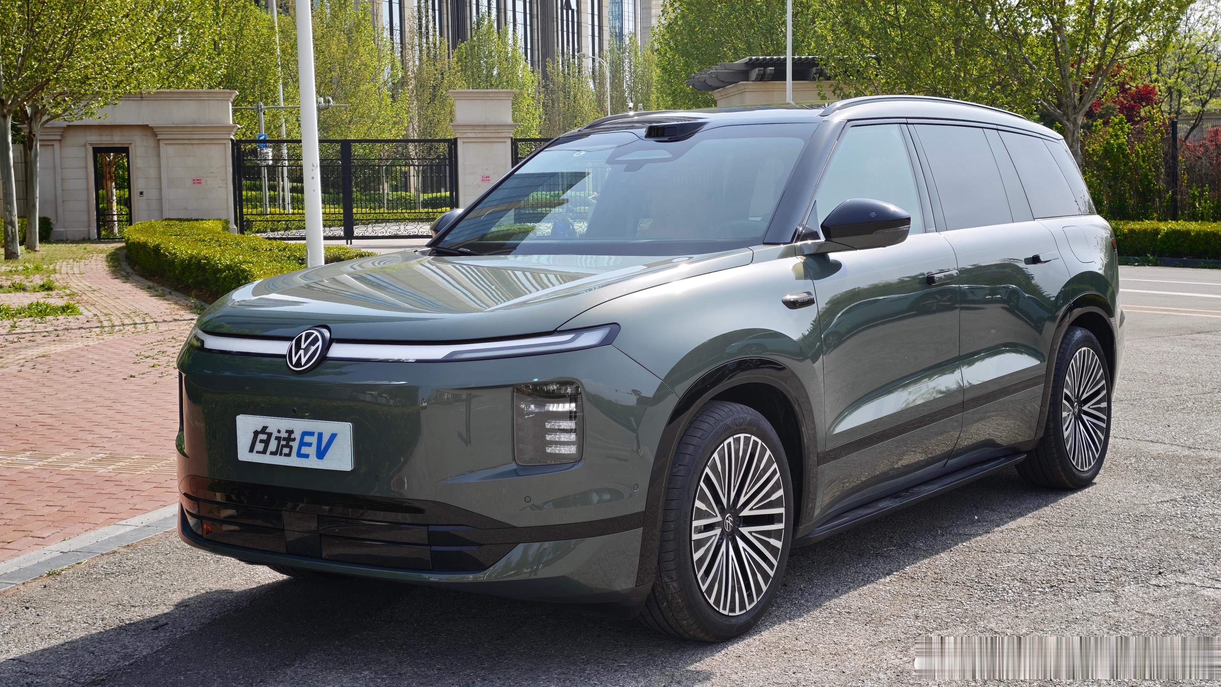 上汽大众ID.ERA 9X 正式上市！权益价29.98-34.98万元，比预售价