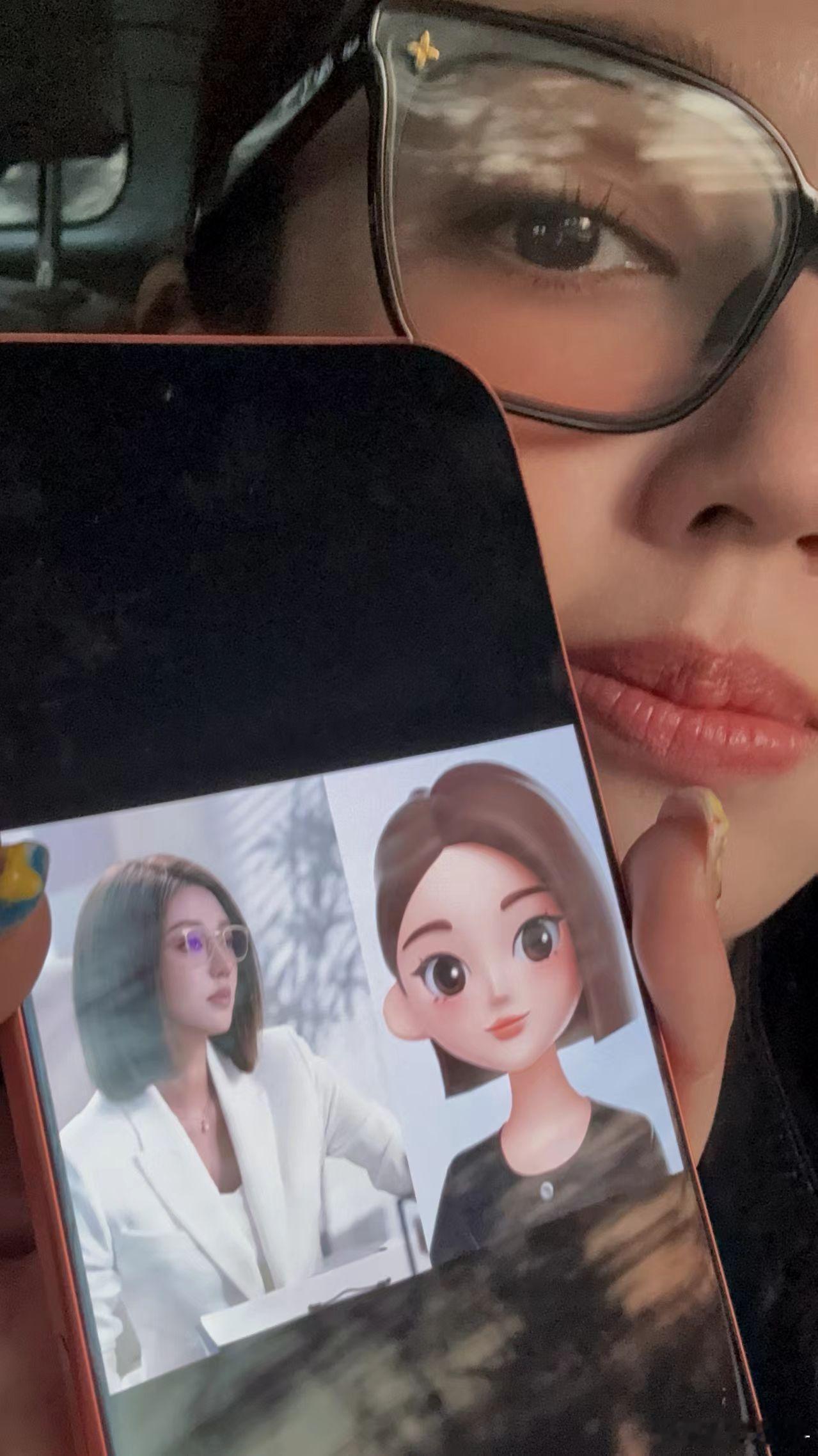 何瑞贤 豆包塑 豆包塑真的是另一个可爱的她，何瑞贤在这个梗中展现了无限魅力，笑点