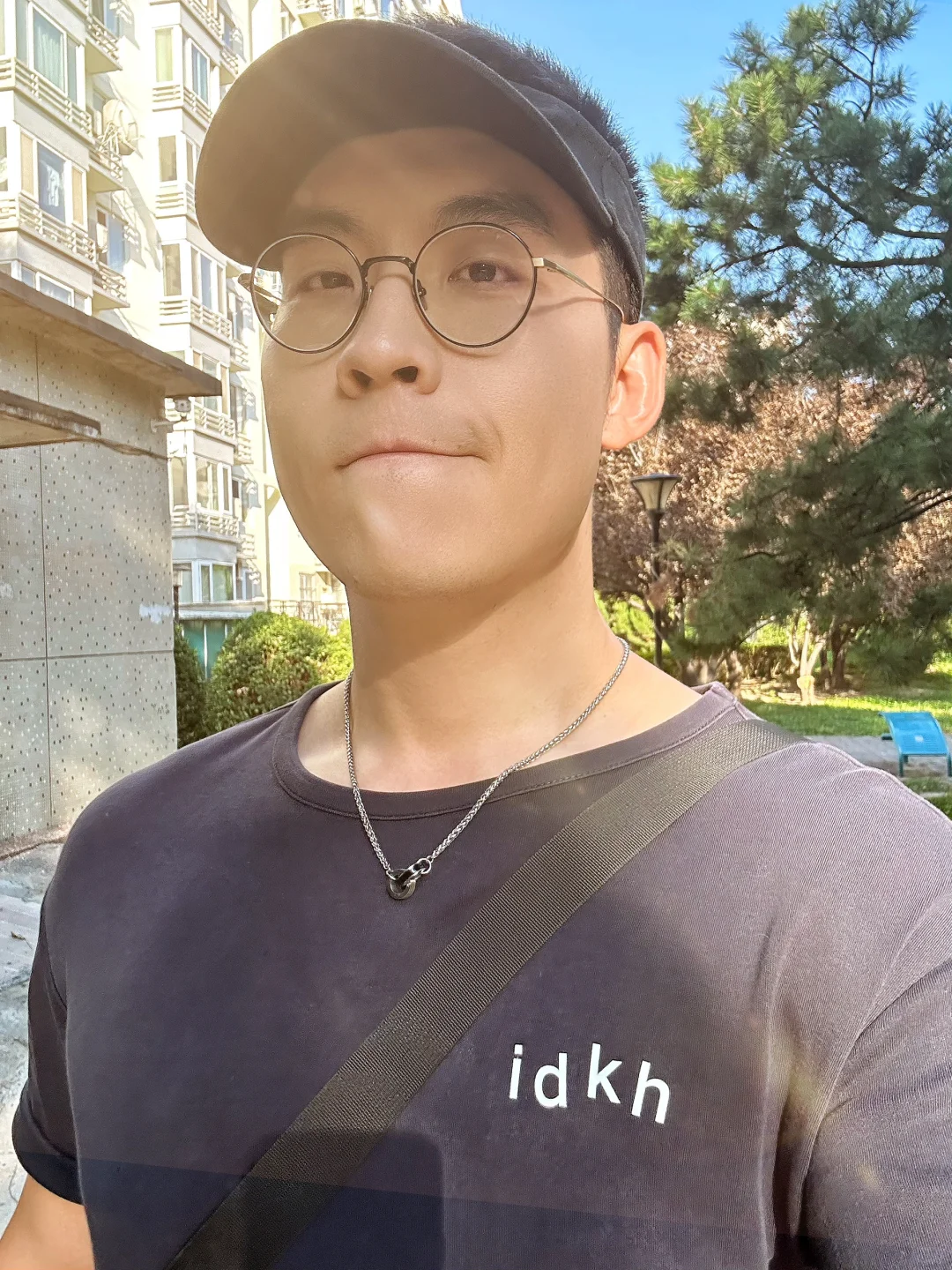 阳光微风 清澈的秋天 ，自制了应援T恤，晚上该去看谁该知道了吧！