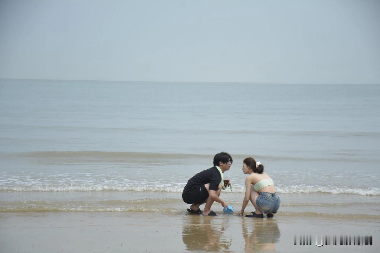 沙滩🏖️精灵
夏日的沙滩 
美女沙滩风景