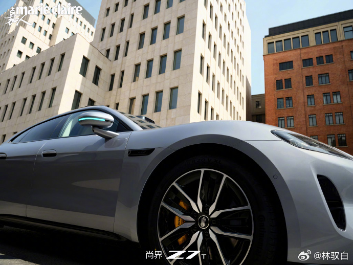 如果你在银色尚界Z7跟尚界Z7T里选，我更推荐尚界Z7T啊。通过这组图看下来，尤