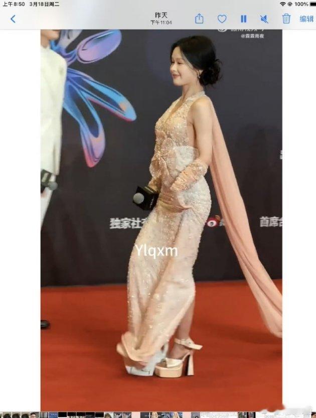 余茵演技超好，我觉得她很漂亮啊[送花花][送花花][送花花] ​​​
