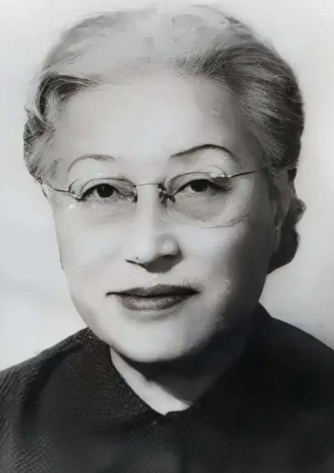 1971年，84岁的蒋介石，收到一封前妻陈洁如的书信，读完后满心怅然，数日之后，