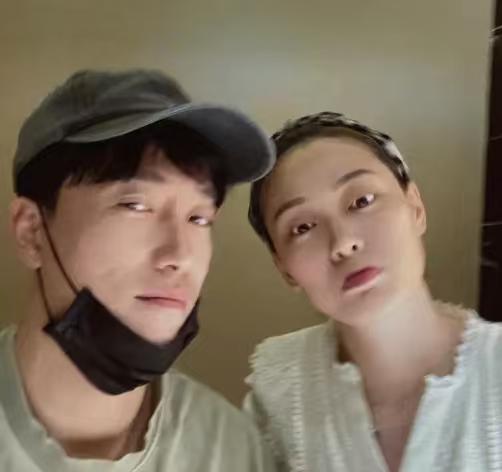 刘翔，遇到难题了！
退役11年后的刘翔，8月26日突然发文向网友求助，他遇到难题